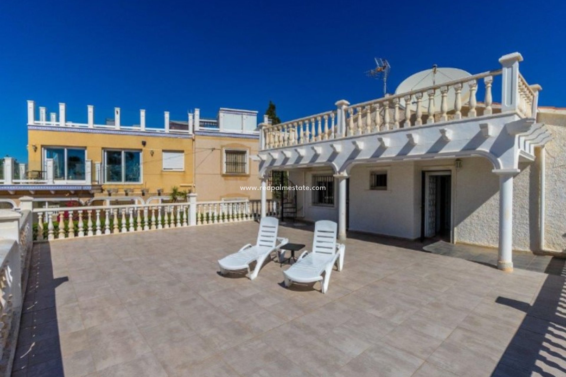 Återförsäljning - Fristående villa -
Orihuela Costa - Inland