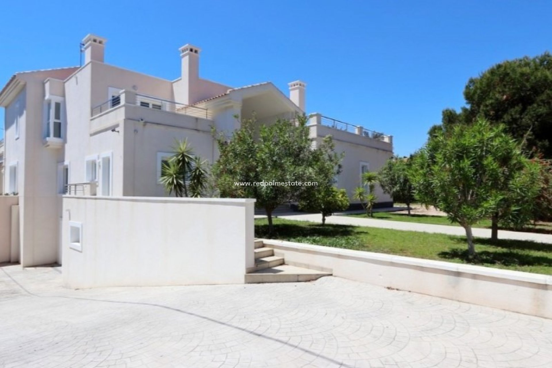 Återförsäljning - Fristående villa -
Orihuela Costa - Inland