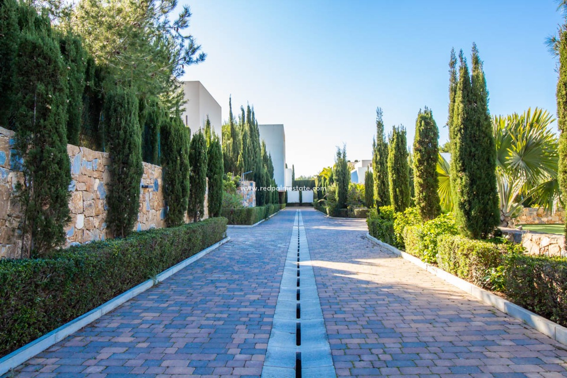 Återförsäljning - Fristående villa -
Orihuela Costa - Inland