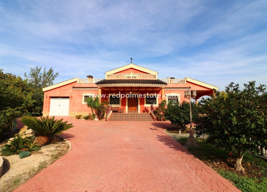 Återförsäljning - Fristående villa -
Orihuela Costa - La Campaneta