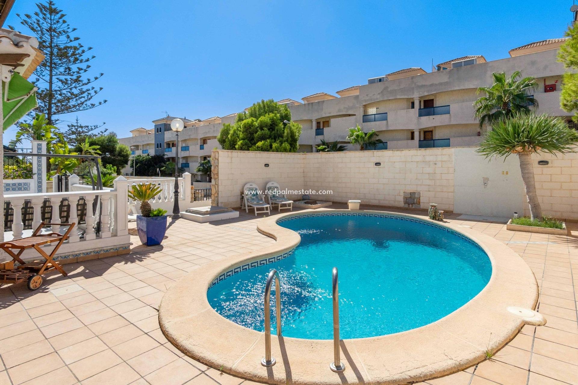 Återförsäljning - Fristående villa -
Orihuela Costa - La Zenia