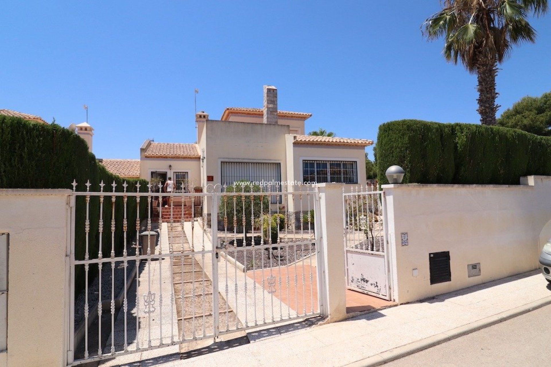 Återförsäljning - Fristående villa -
Orihuela Costa - Las Ramblas