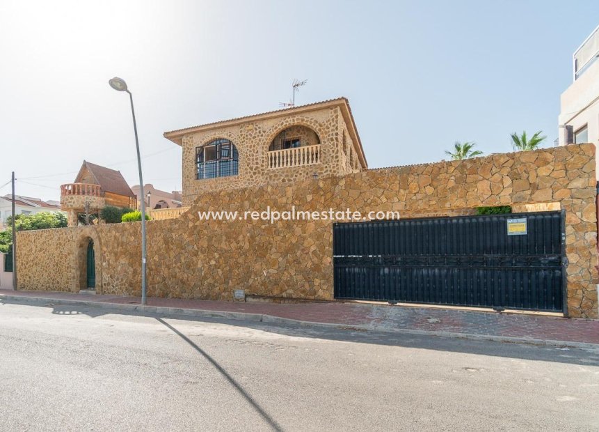 Återförsäljning - Fristående villa -
Orihuela Costa - Los Balcones