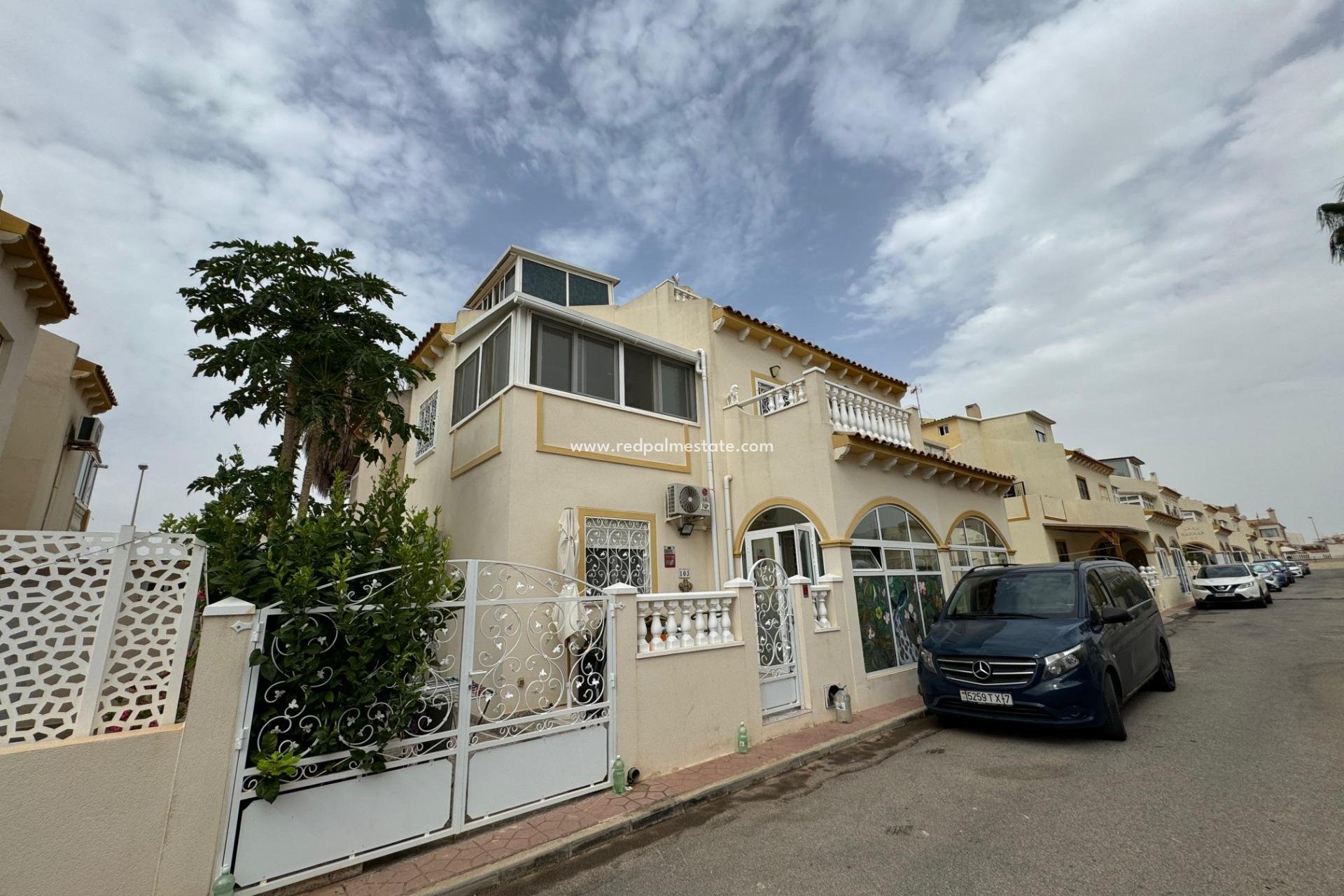 Återförsäljning - Fristående villa -
Orihuela Costa - Los Dolses