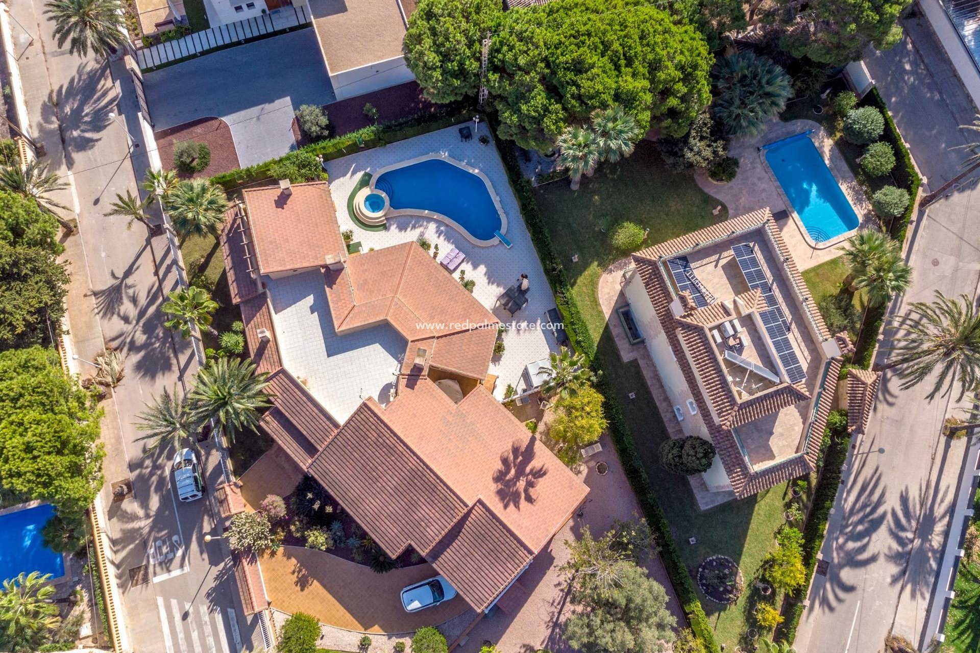 Återförsäljning - Fristående villa -
Orihuela Costa - MUY CERCA DE LA PLAYA