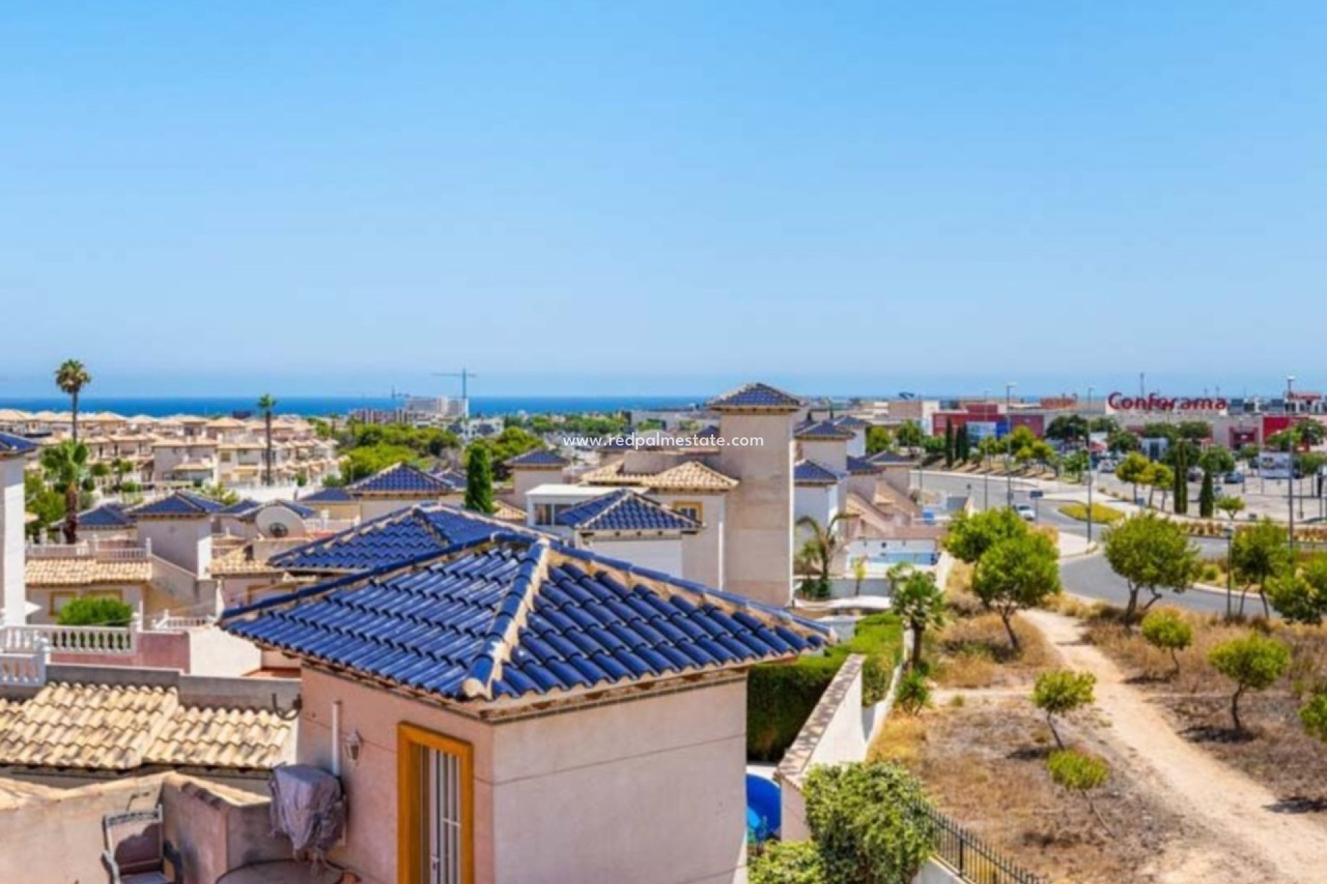 Återförsäljning - Fristående villa -
Orihuela Costa - Play Flamenca