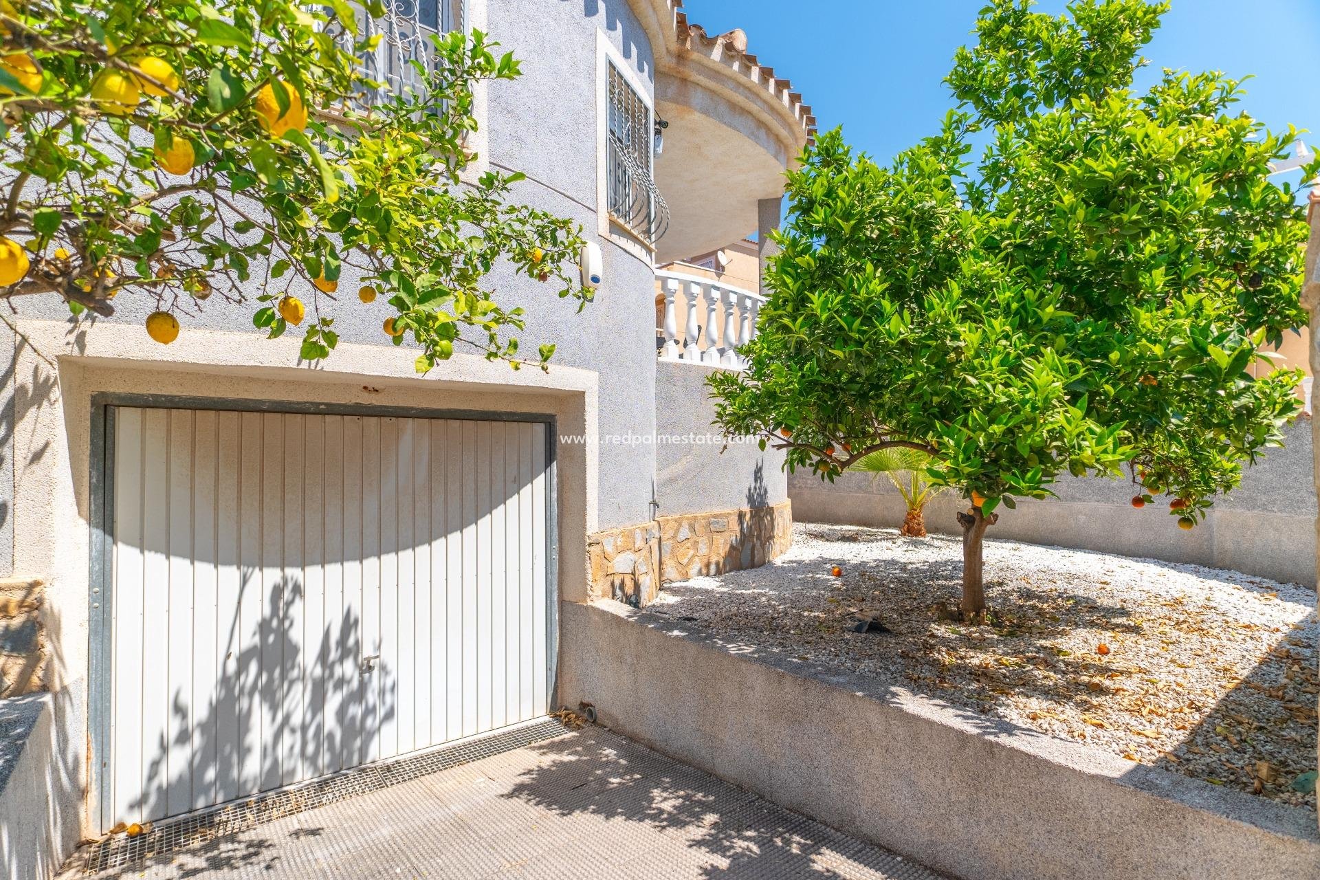 Återförsäljning - Fristående villa -
Orihuela Costa - Playa Flamenca