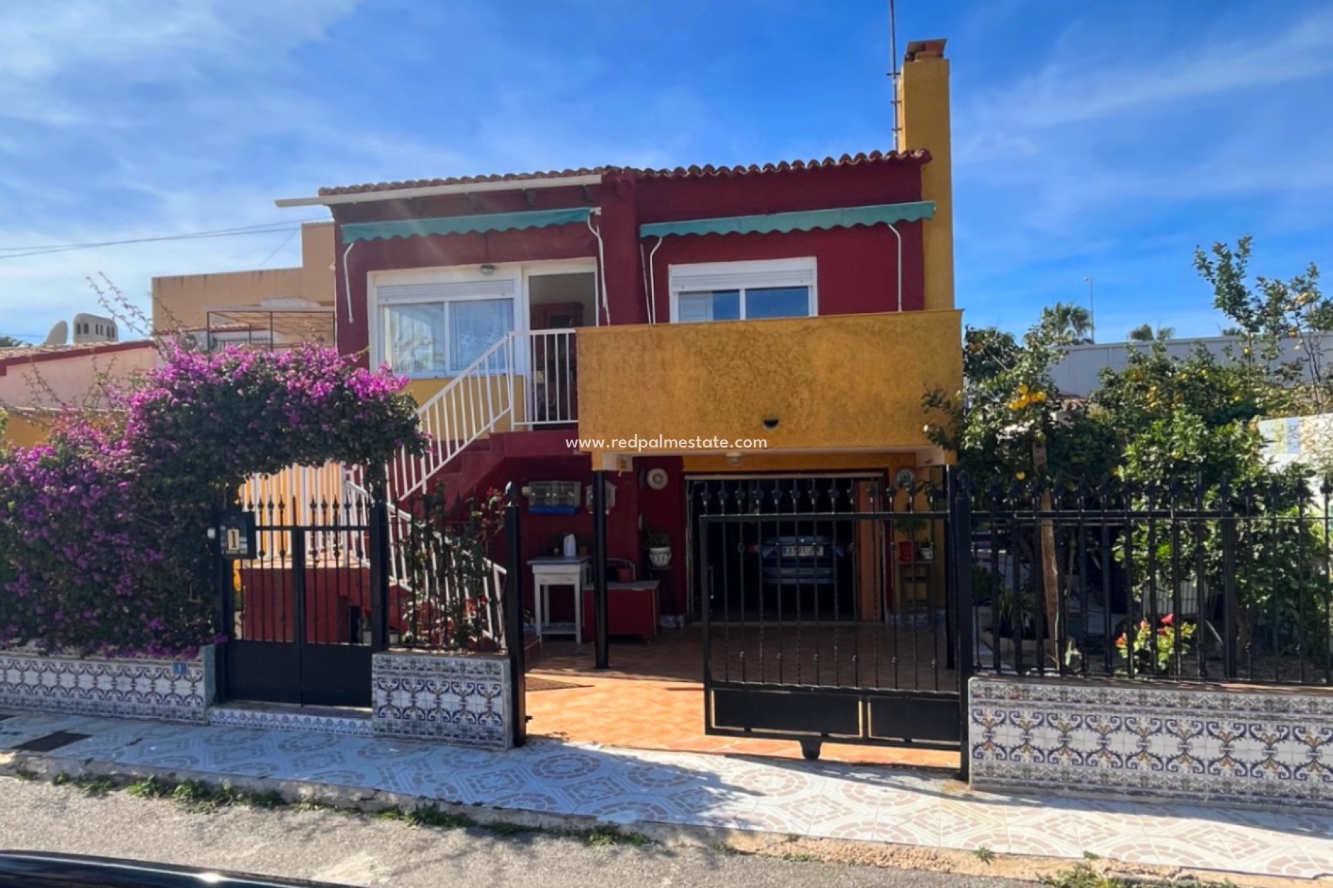 Återförsäljning - Fristående villa -
Orihuela Costa - Punta Prima