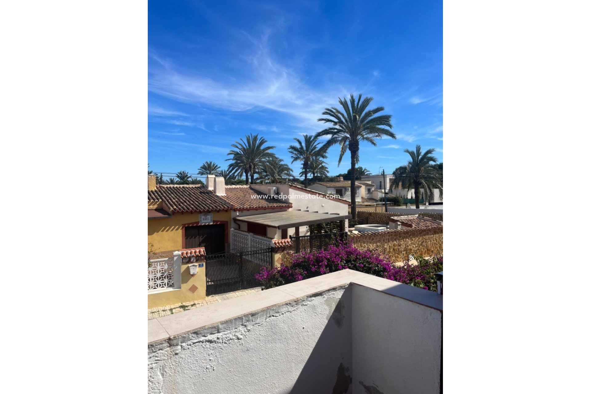 Återförsäljning - Fristående villa -
Orihuela Costa - Punta Prima