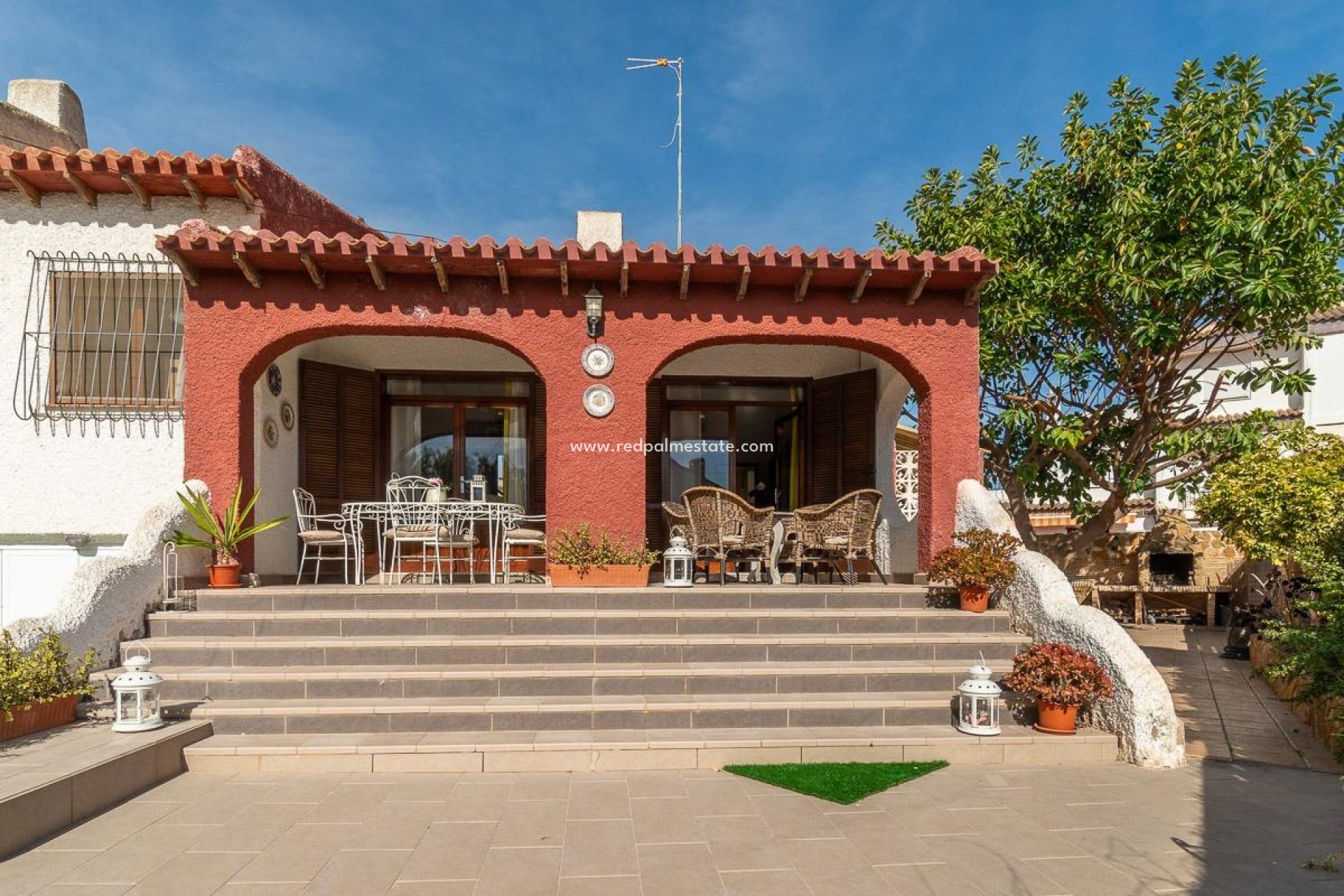 Återförsäljning - Fristående villa -
Orihuela Costa - Punta Prima