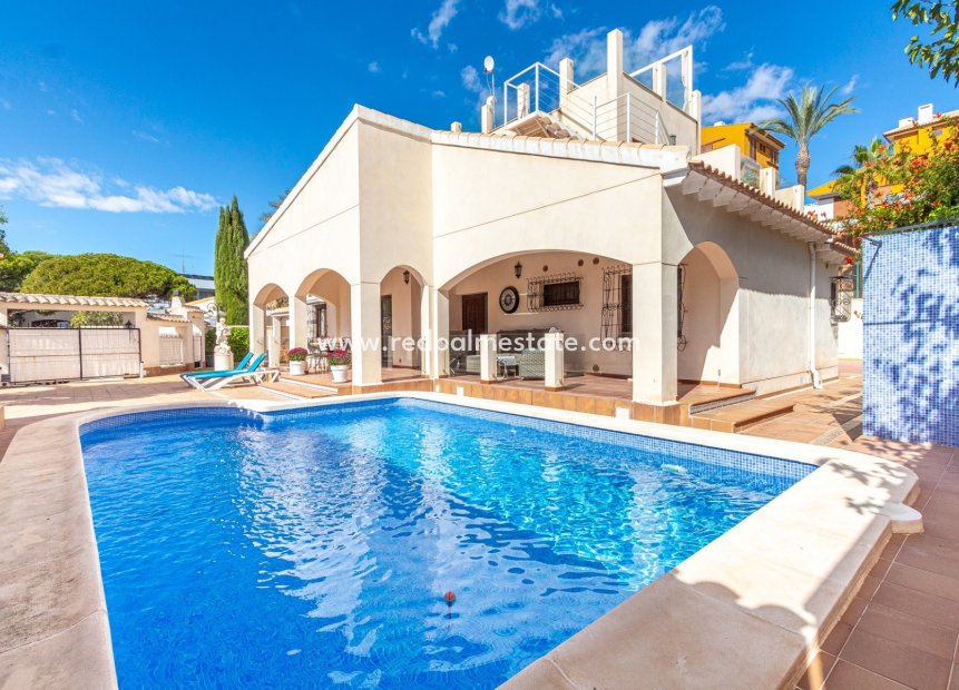 Återförsäljning - Fristående villa -
Orihuela Costa - Punta Prima