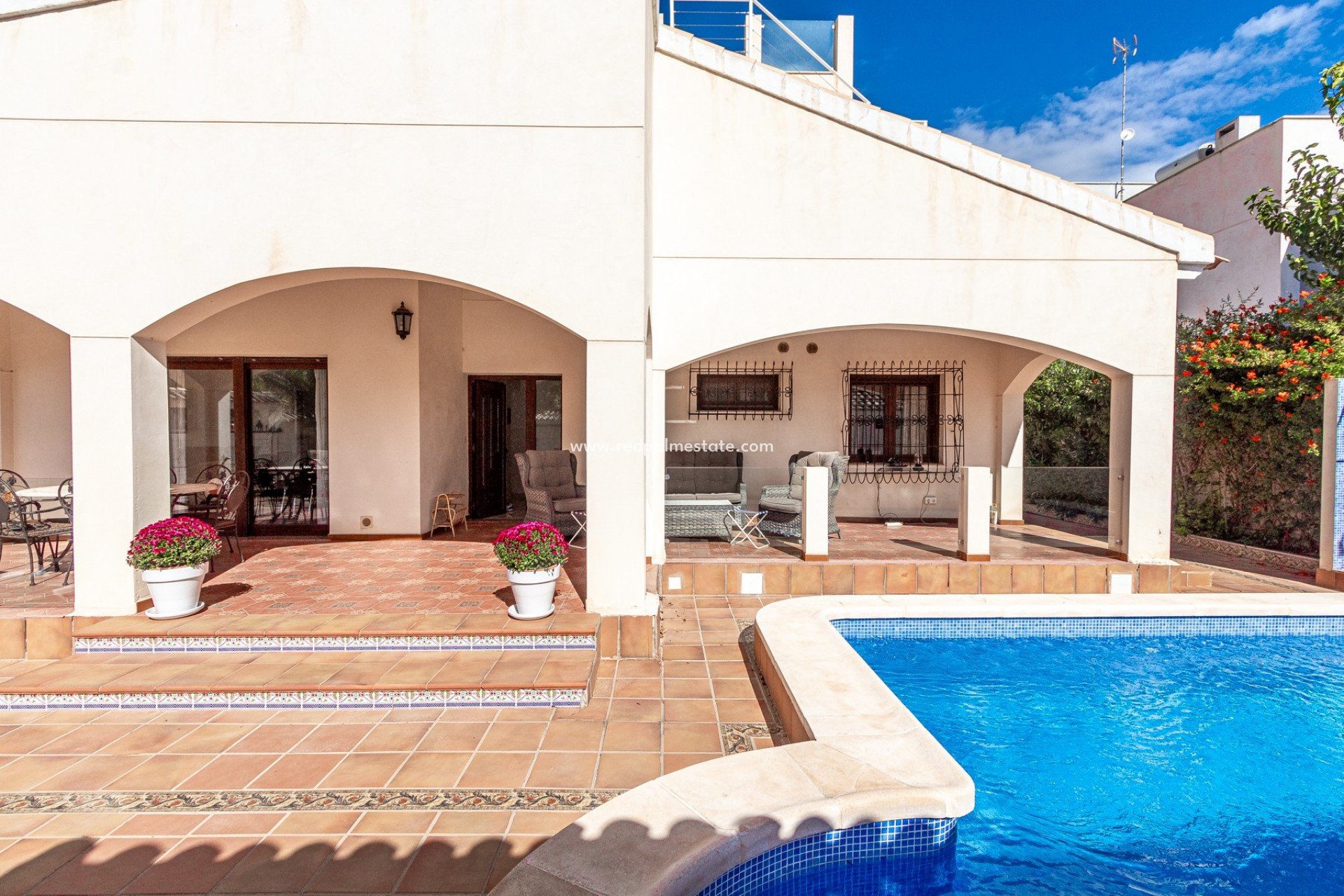 Återförsäljning - Fristående villa -
Orihuela Costa - Punta Prima