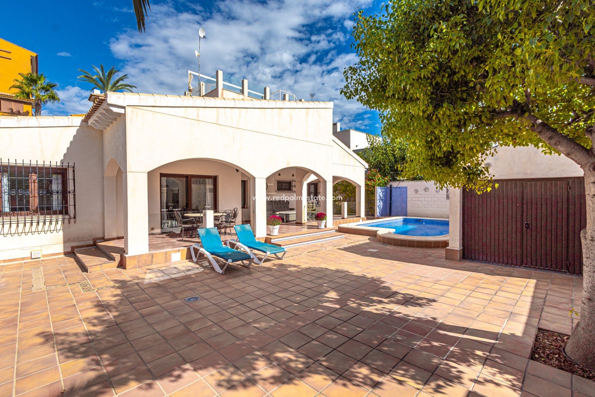 Återförsäljning - Fristående villa -
Orihuela Costa - Punta Prima