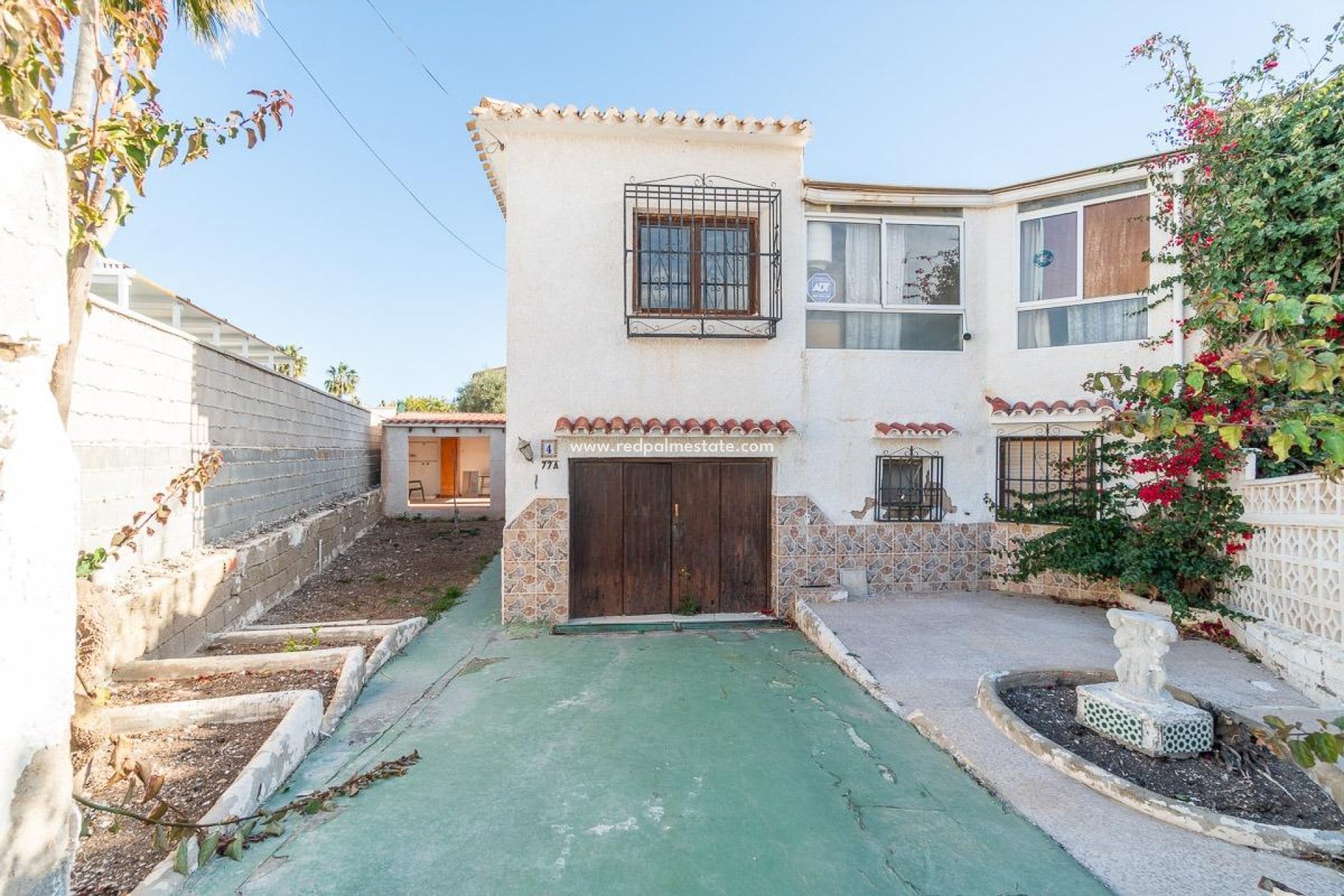 Återförsäljning - Fristående villa -
Orihuela Costa - Punta Prima