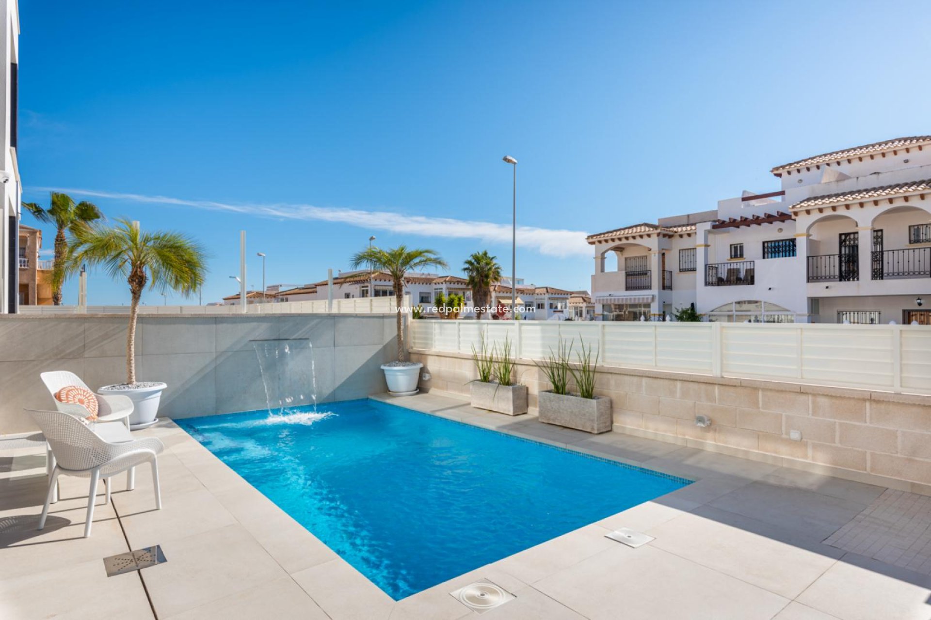 Återförsäljning - Fristående-villa -
Orihuela Costa - Punta Prima