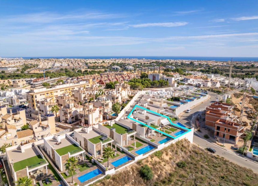 Återförsäljning - Fristående villa -
Orihuela Costa - Villamartín