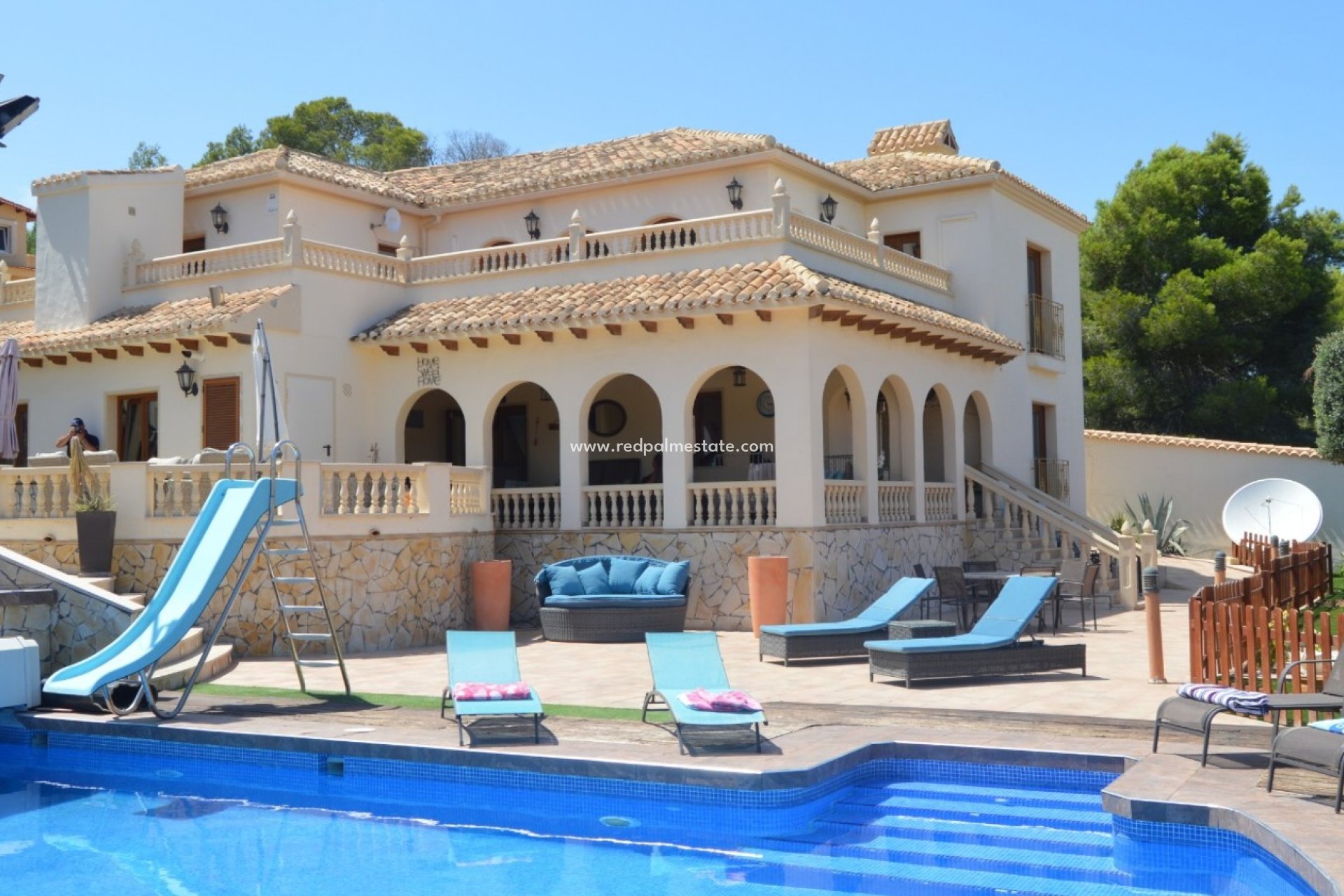 Återförsäljning - Fristående villa -
Orihuela Costa - Villamartín