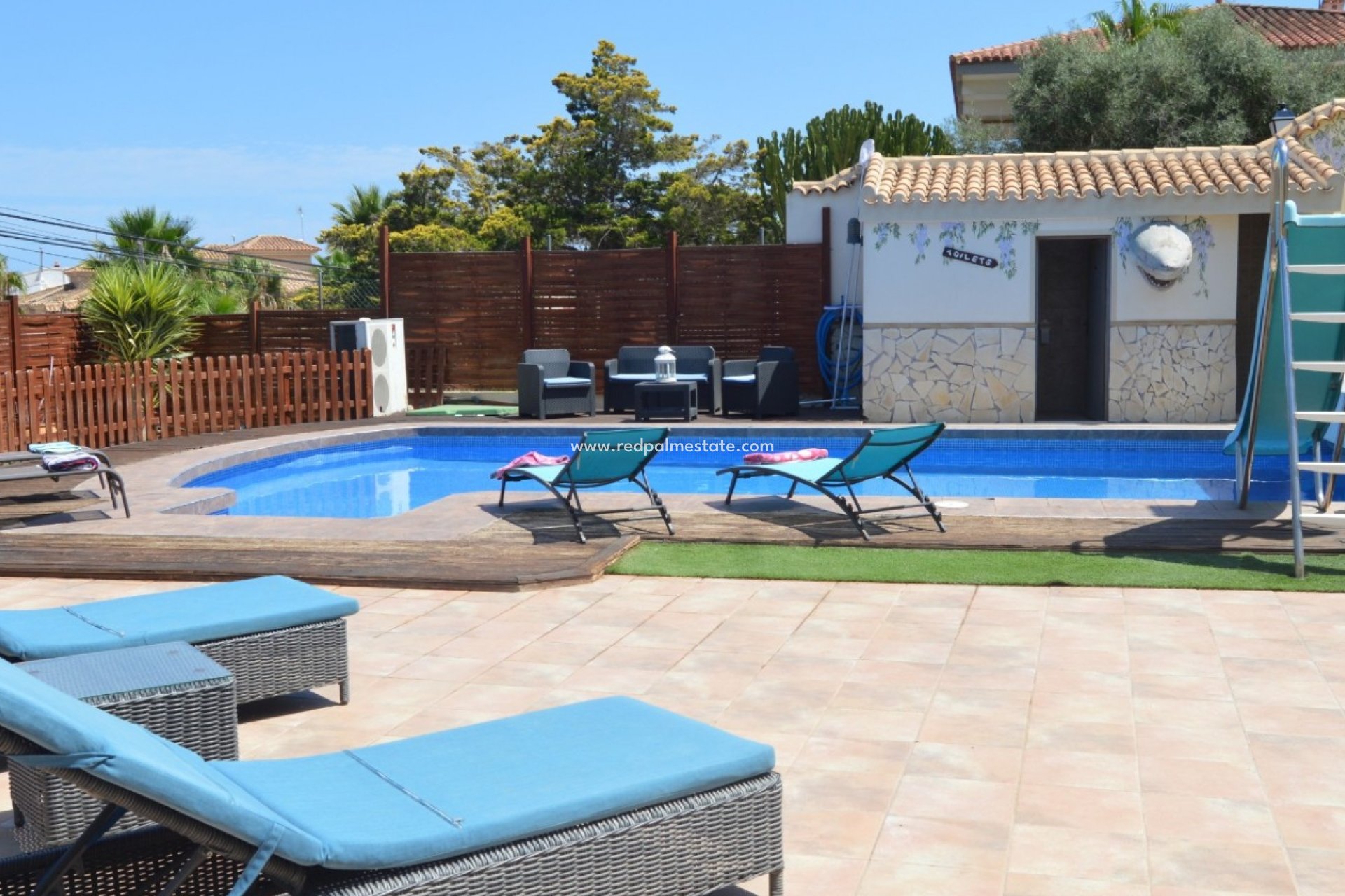 Återförsäljning - Fristående villa -
Orihuela Costa - Villamartín