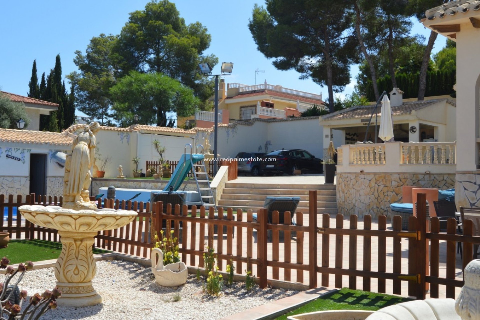 Återförsäljning - Fristående villa -
Orihuela Costa - Villamartín