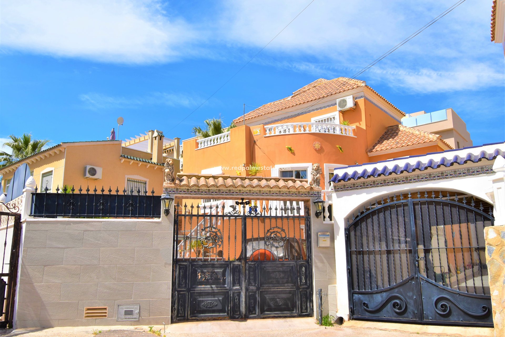 Återförsäljning - Fristående villa -
Orihuela Costa
