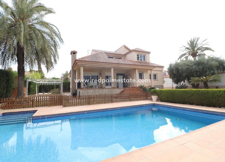 Återförsäljning - Fristående villa -
Pilar de la Horadada - Costa Blanca