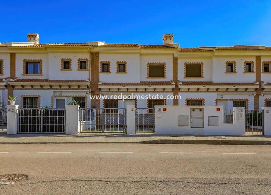 Återförsäljning - Fristående villa -
San Miguel de Salinas - Inland