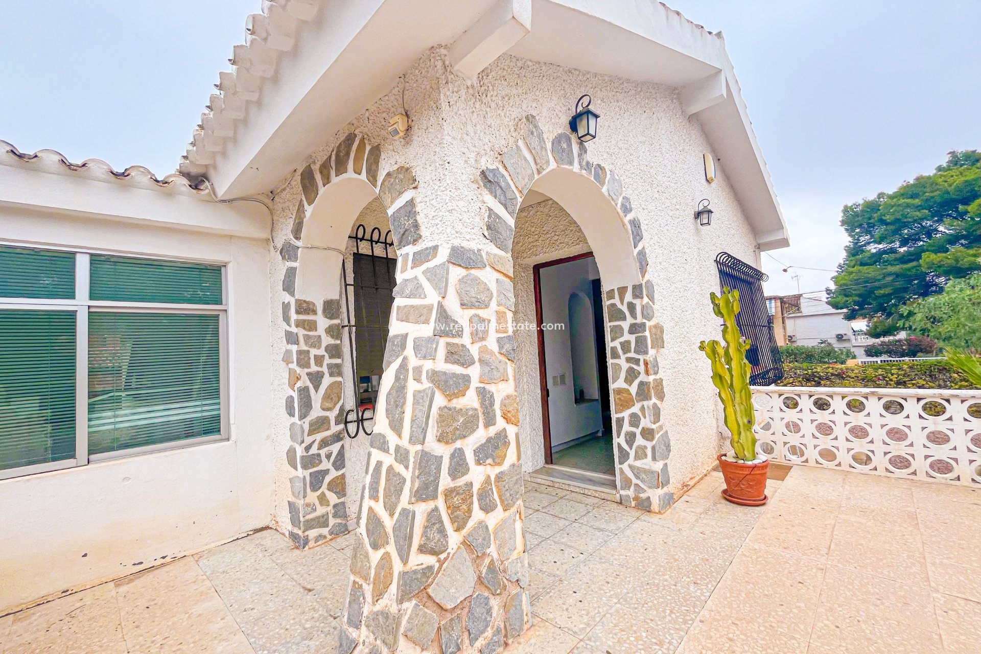 Återförsäljning - Fristående villa -
Torrevieja - Costa Blanca