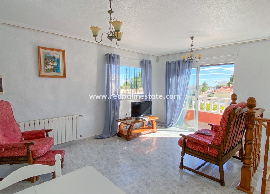 Återförsäljning - Fristående villa -
Torrevieja - Costa Blanca