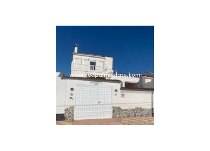 Återförsäljning - Fristående villa -
Torrevieja - Inland