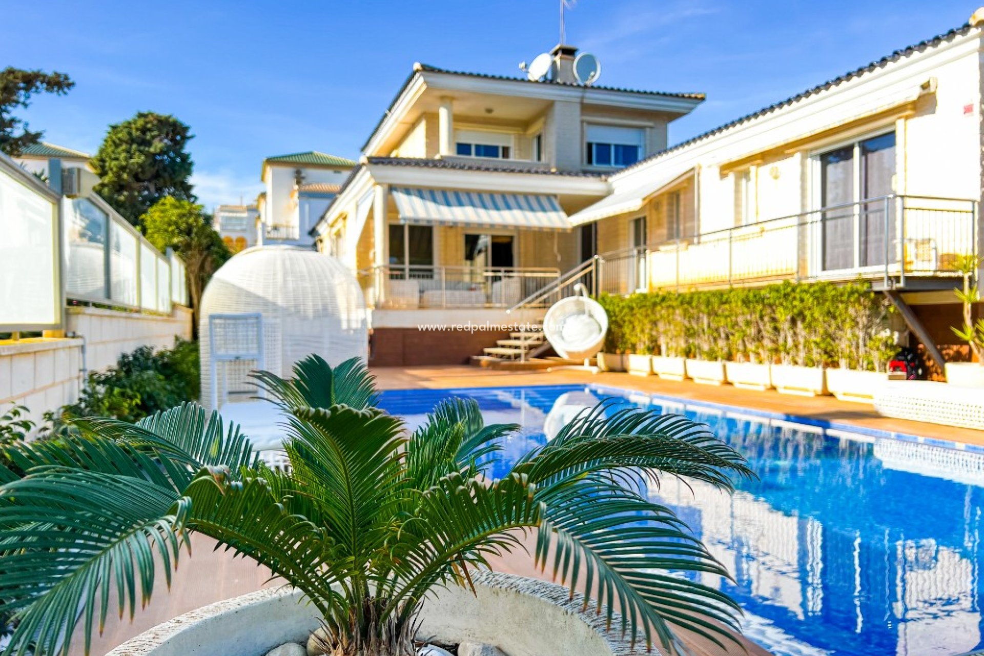 Återförsäljning - Fristående villa -
Torrevieja - La Mata