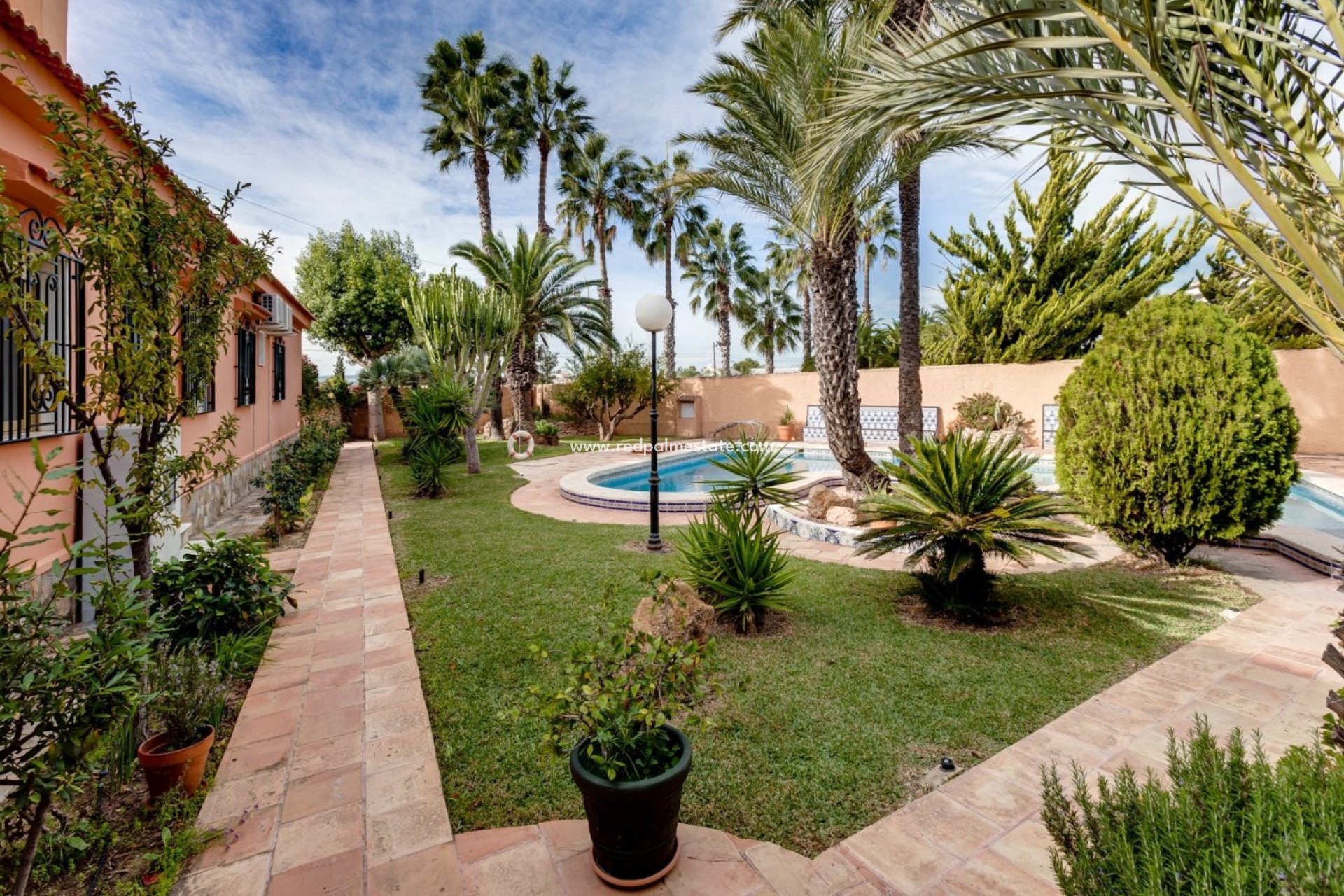 Återförsäljning - Fristående villa -
Torrevieja - La Siesta - El Salado -  Torreta