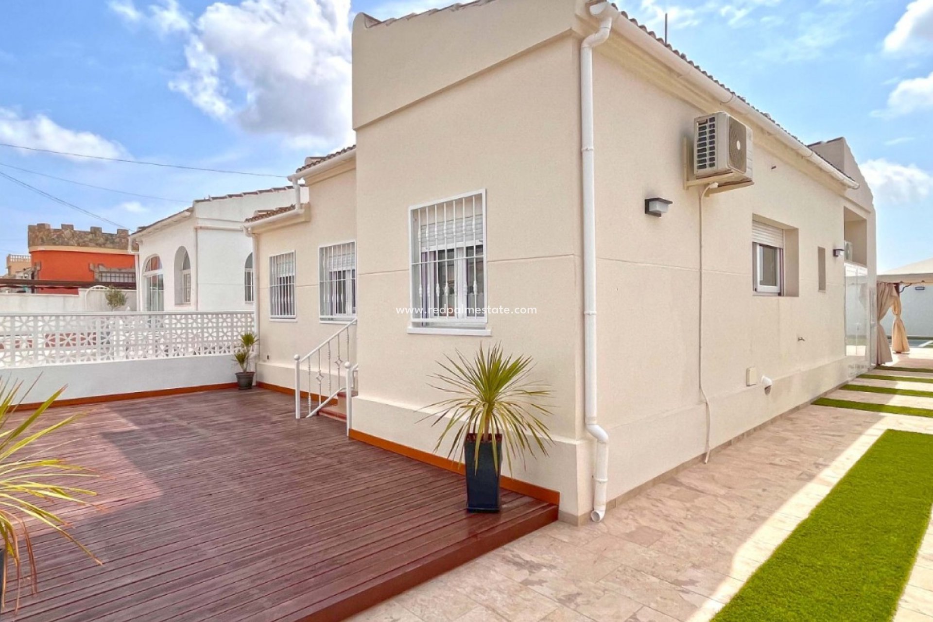 Återförsäljning - Fristående villa -
Torrevieja - La Siesta - El Salado -  Torreta