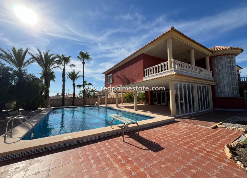 Återförsäljning - Fristående villa -
Torrevieja - La Siesta - El Salado -  Torreta