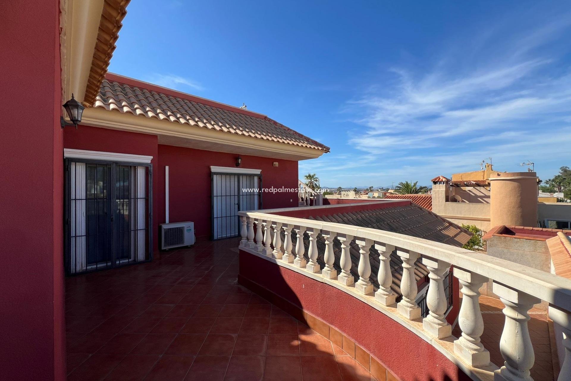 Återförsäljning - Fristående villa -
Torrevieja - La Siesta - El Salado -  Torreta