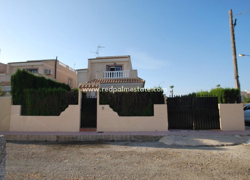 Återförsäljning - Fristående villa -
Torrevieja - La Siesta - El Salado - Torreta