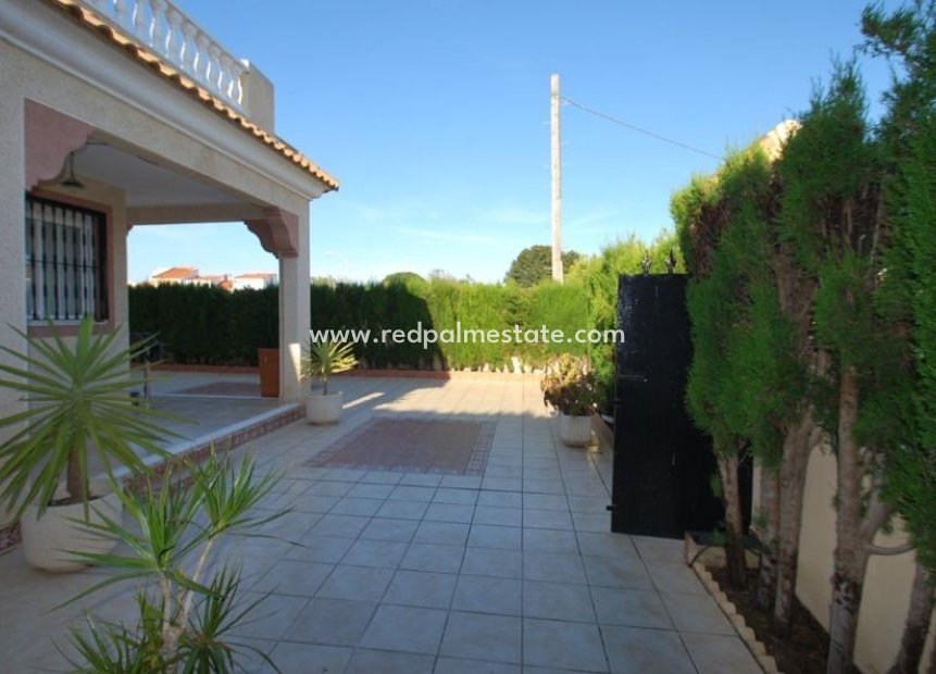 Återförsäljning - Fristående villa -
Torrevieja - La Siesta - El Salado - Torreta