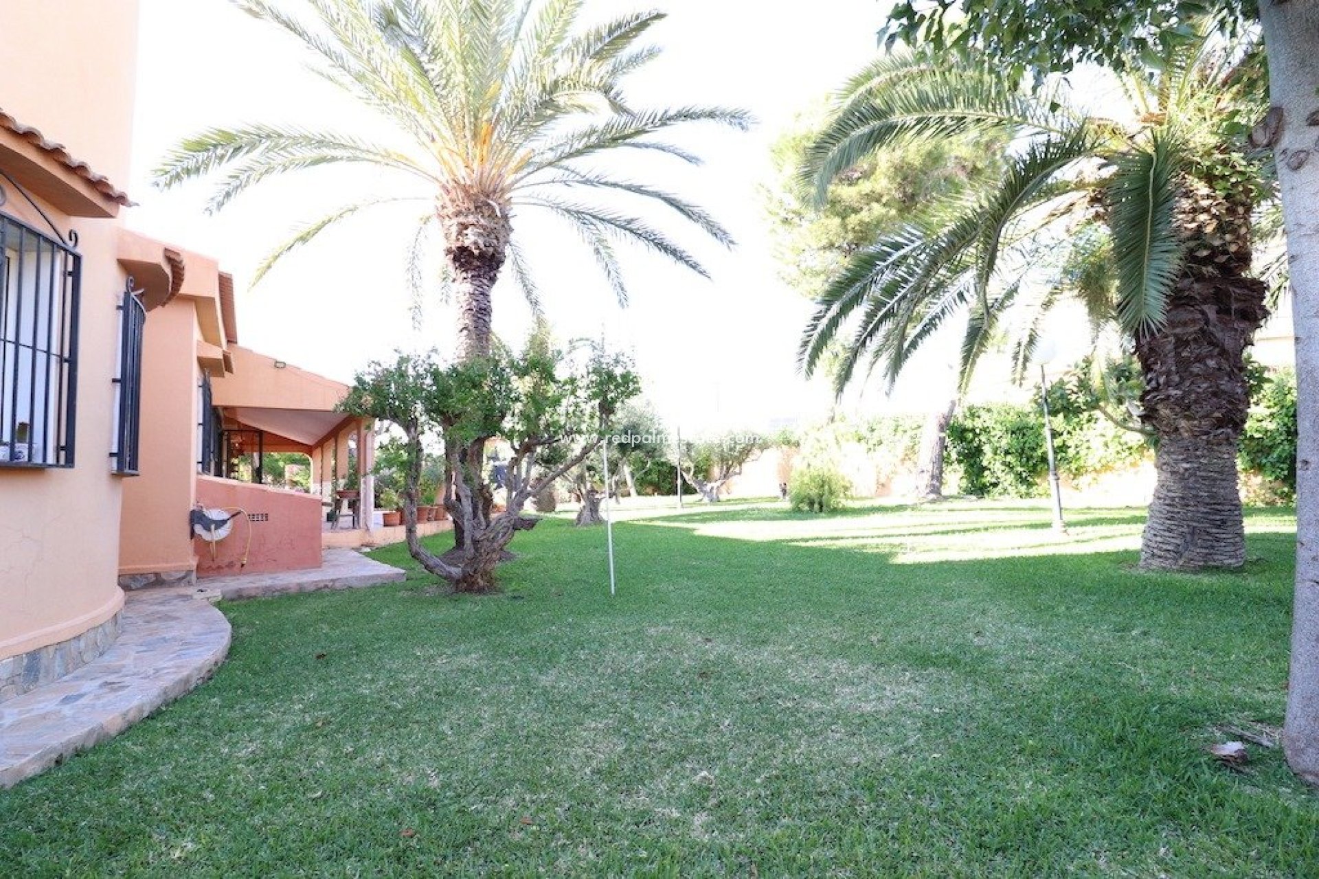 Återförsäljning - Fristående villa -
Torrevieja - La Siesta - El Salado -  Torreta