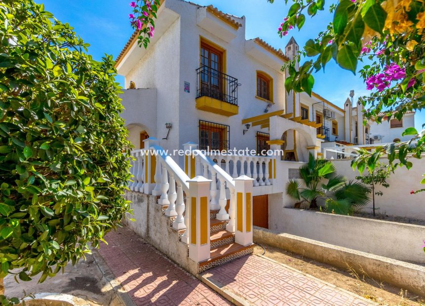 Återförsäljning - Fristående villa -
Torrevieja - Los altos