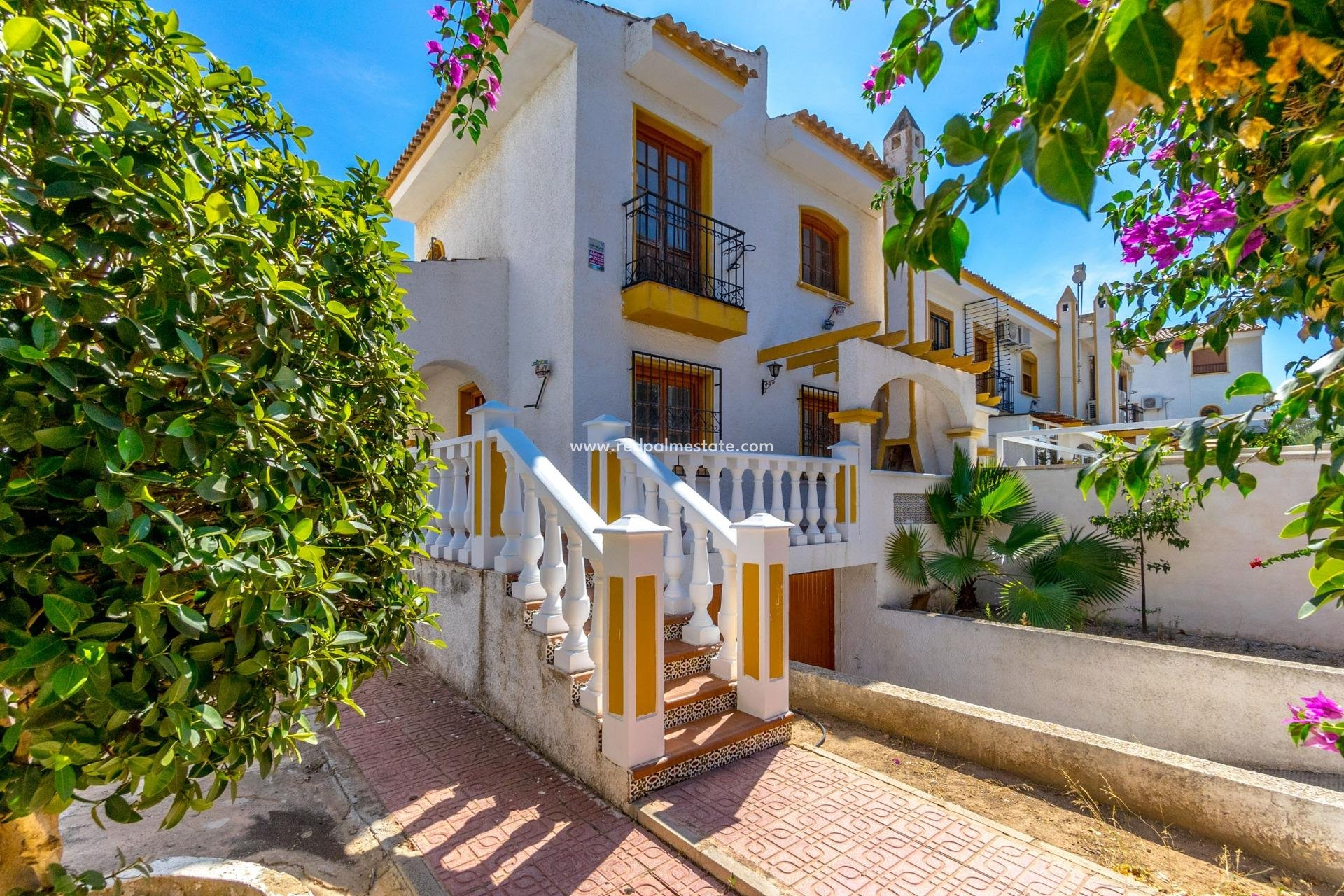 Återförsäljning - Fristående villa -
Torrevieja - Los altos