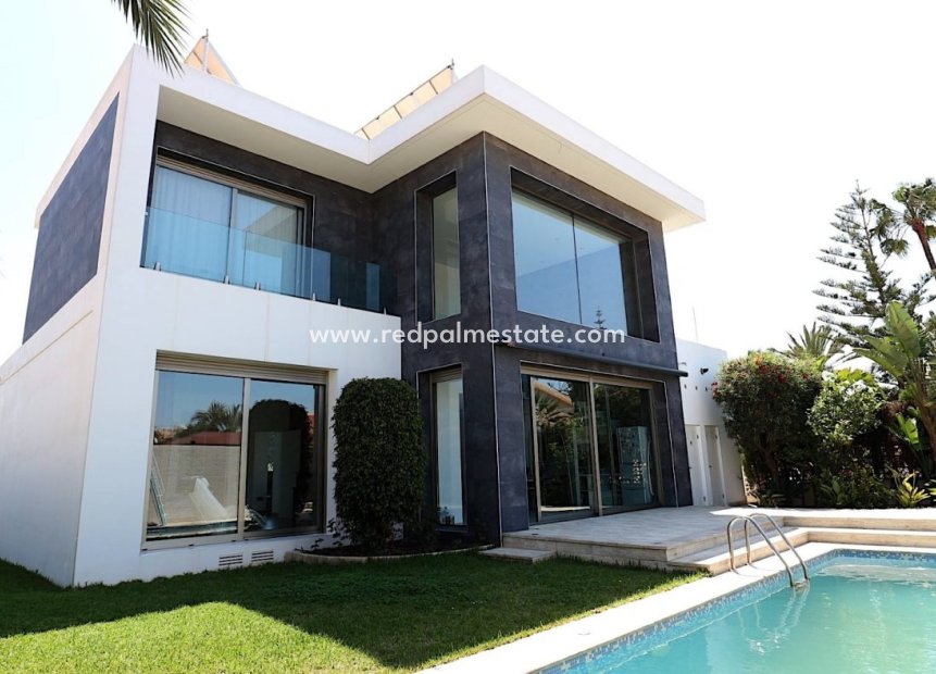 Återförsäljning - Fristående villa -
Torrevieja - Los Angeles