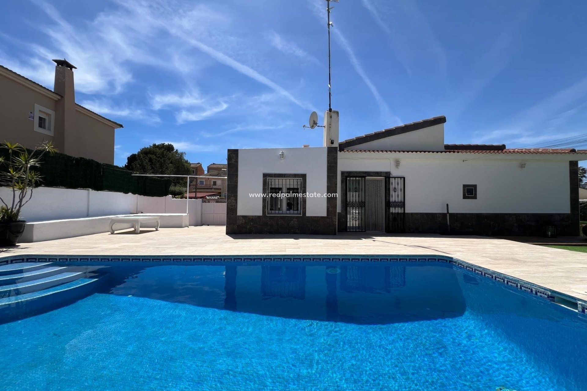 Återförsäljning - Fristående villa -
Torrevieja - Los Balcones