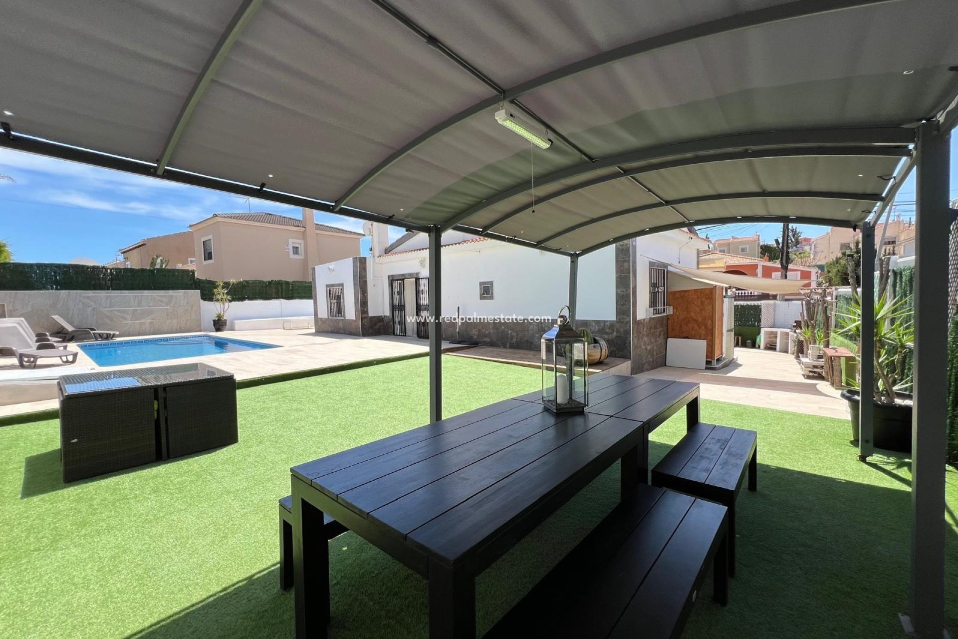 Återförsäljning - Fristående villa -
Torrevieja - Los Balcones