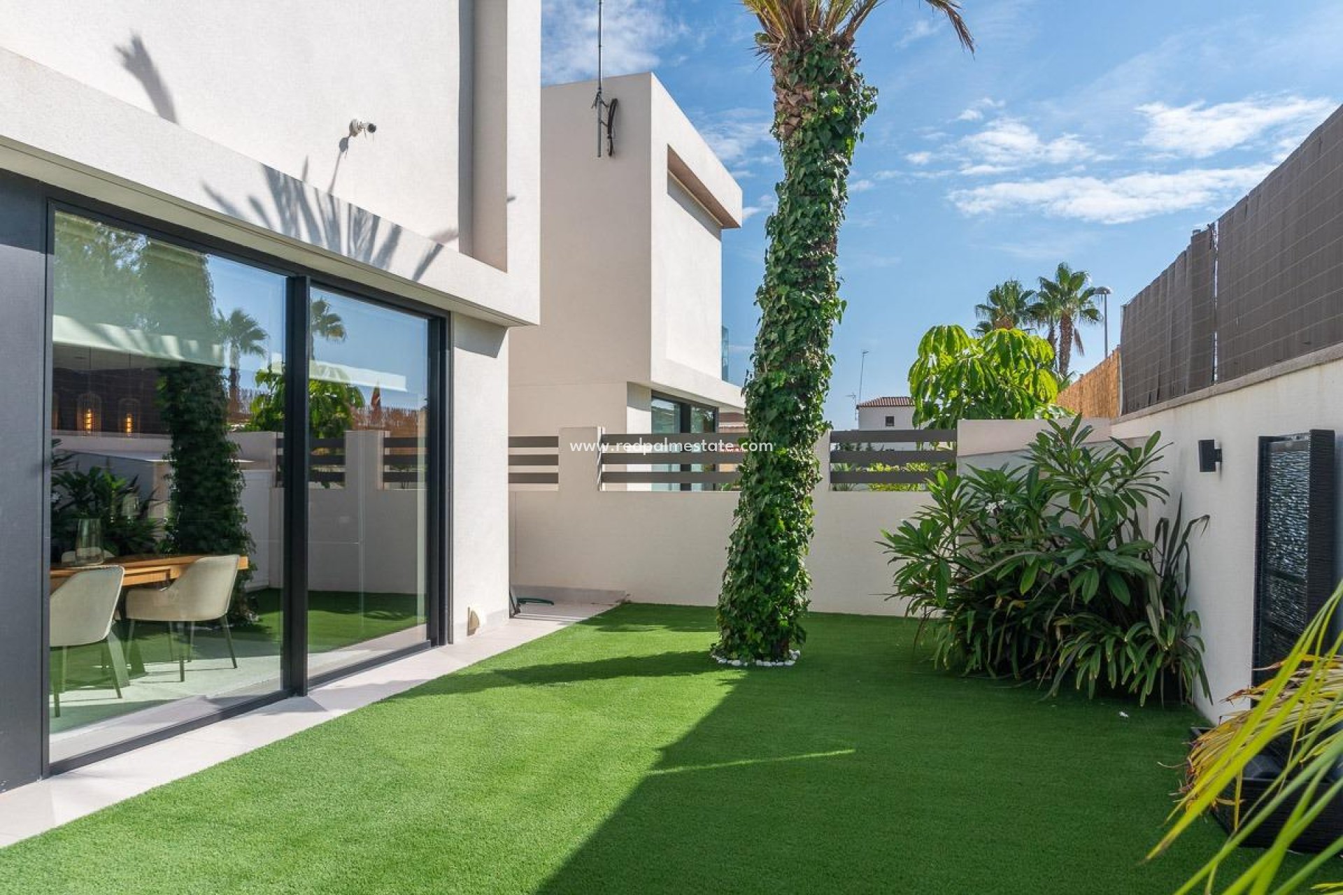 Återförsäljning - Fristående villa -
Torrevieja - Los balcones