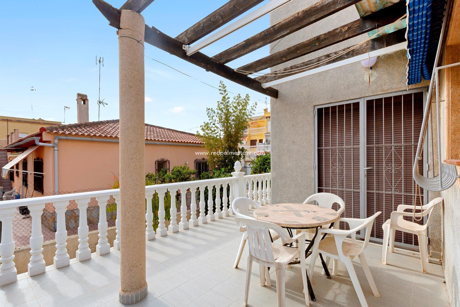 Återförsäljning - Fristående villa -
Torrevieja - Nueva Torrevieja - Aguas Nuevas