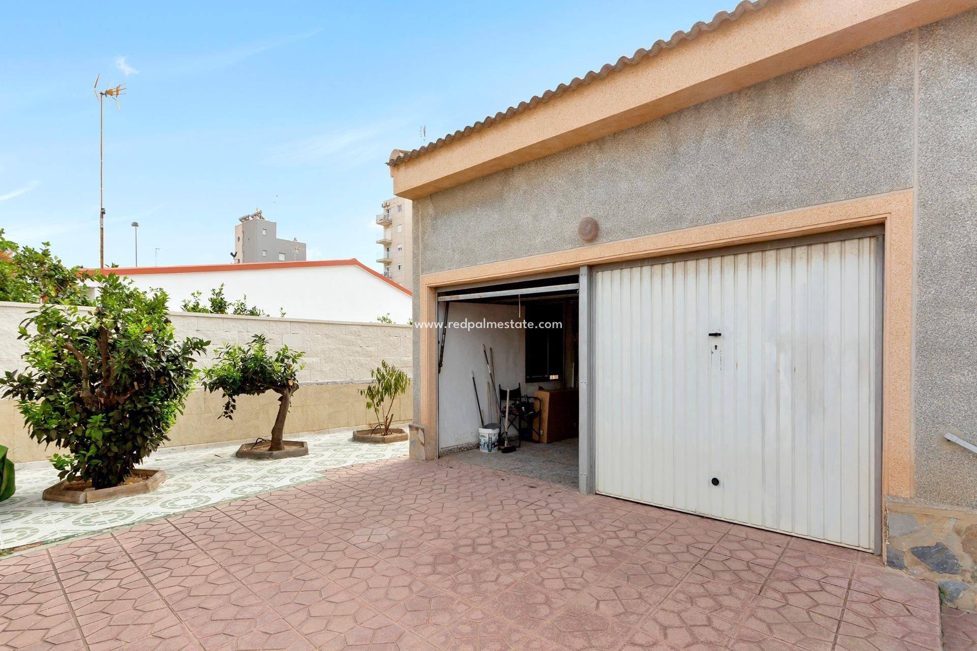 Återförsäljning - Fristående villa -
Torrevieja - Nueva Torrevieja - Aguas Nuevas