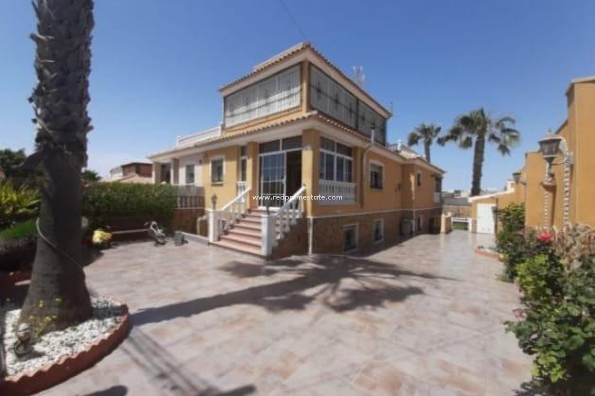 Återförsäljning - Fristående villa -
Torrevieja - Nueva Torrevieja - Aguas Nuevas