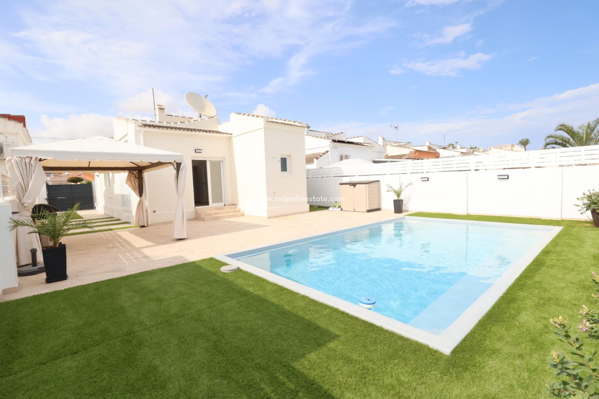 Återförsäljning - Fristående villa -
Torrevieja - San luis