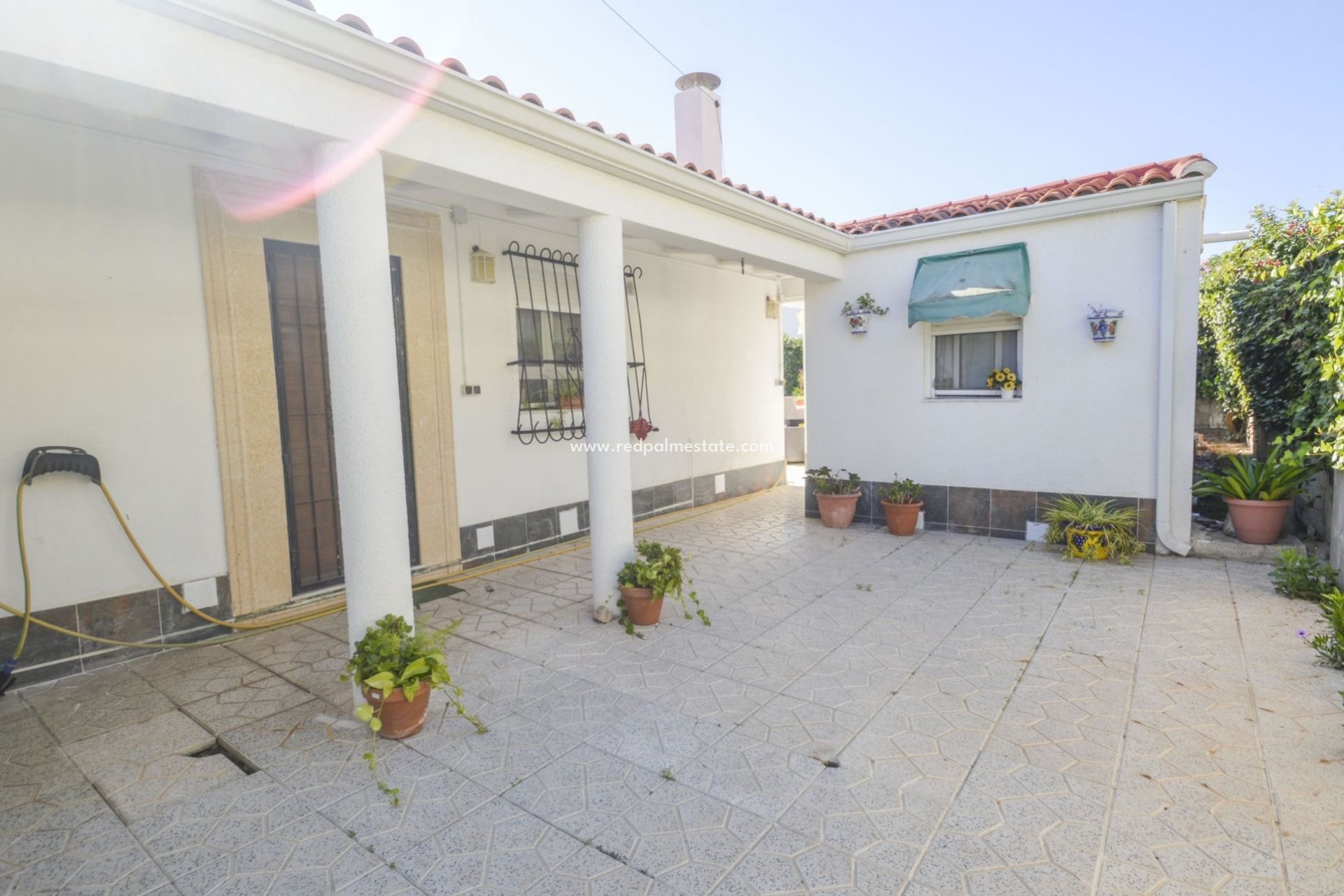 Återförsäljning - Fristående villa -
Torrevieja