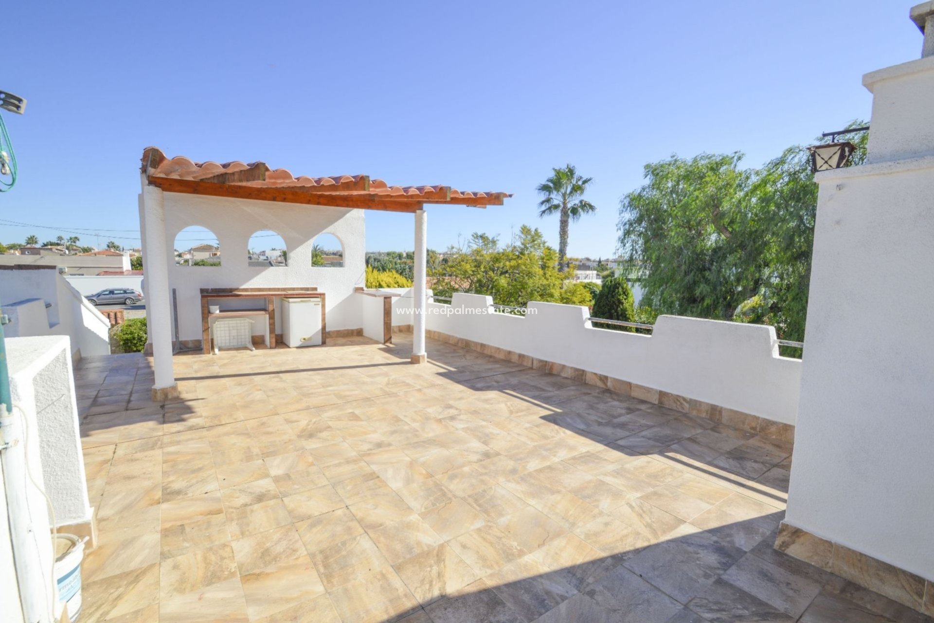 Återförsäljning - Fristående villa -
Torrevieja