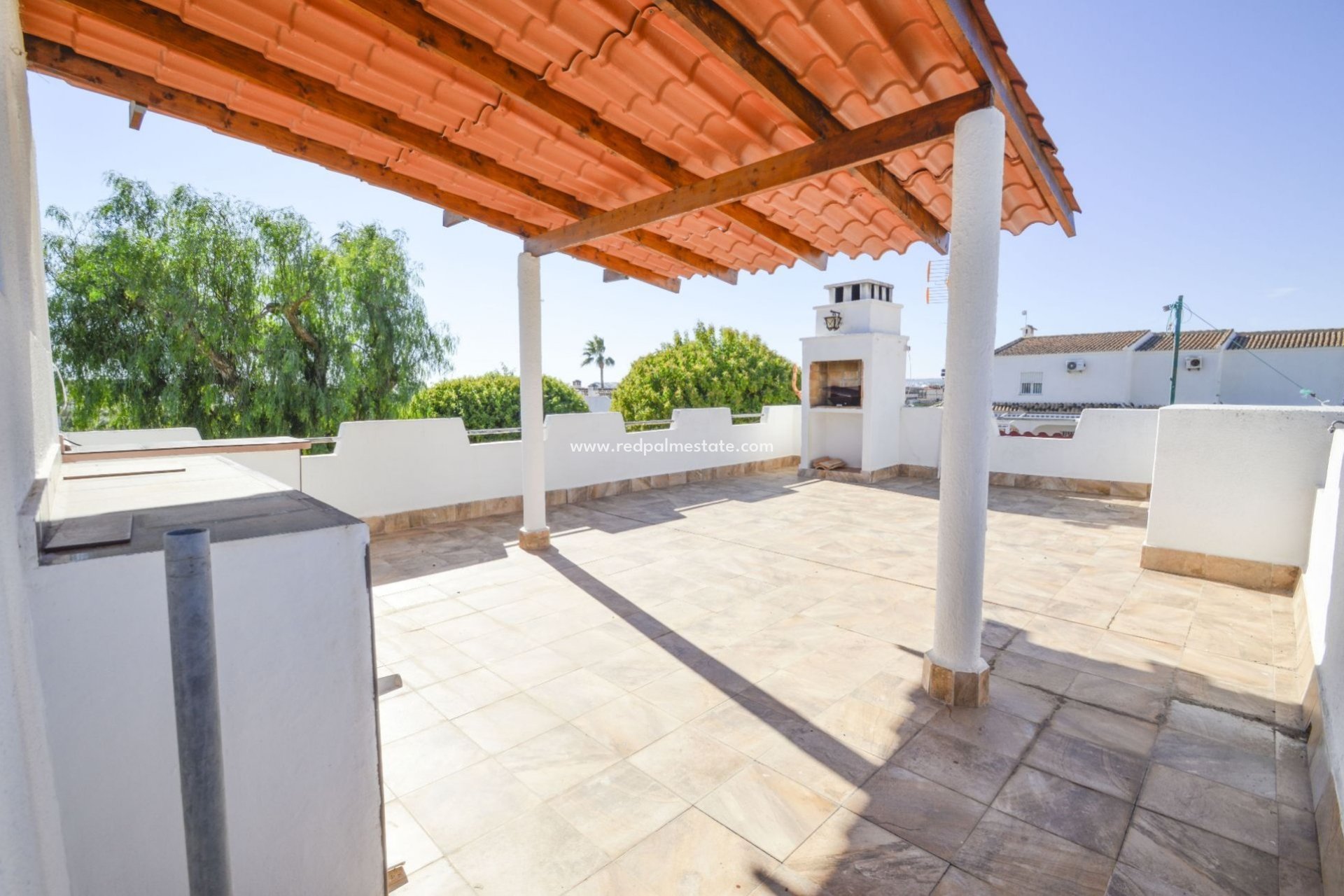 Återförsäljning - Fristående villa -
Torrevieja